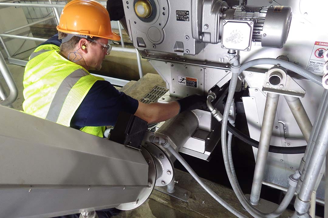wastewater screen service